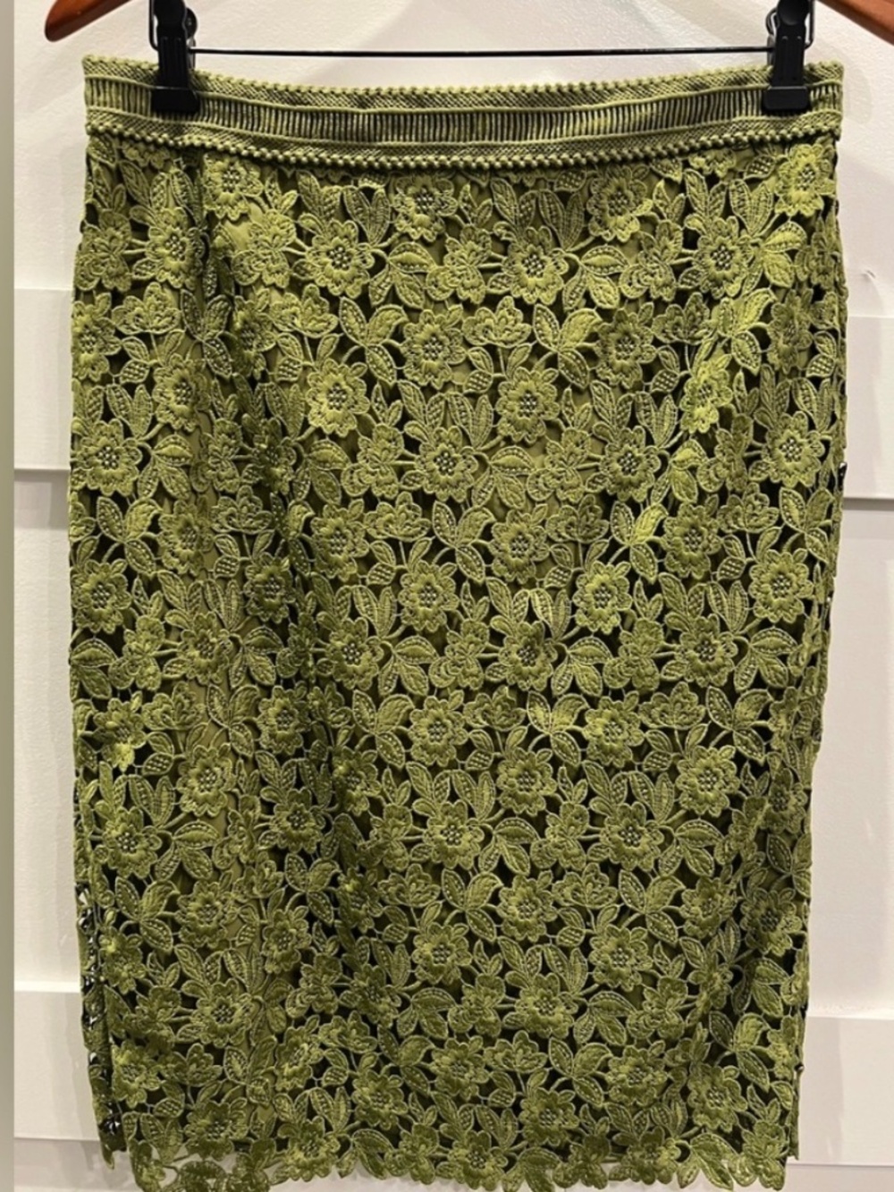 Ann Taylor Petite Olive Green Floral Lace Pencil Skirt Size 0P